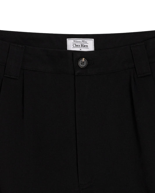 Giant Pleated Shorts - Black