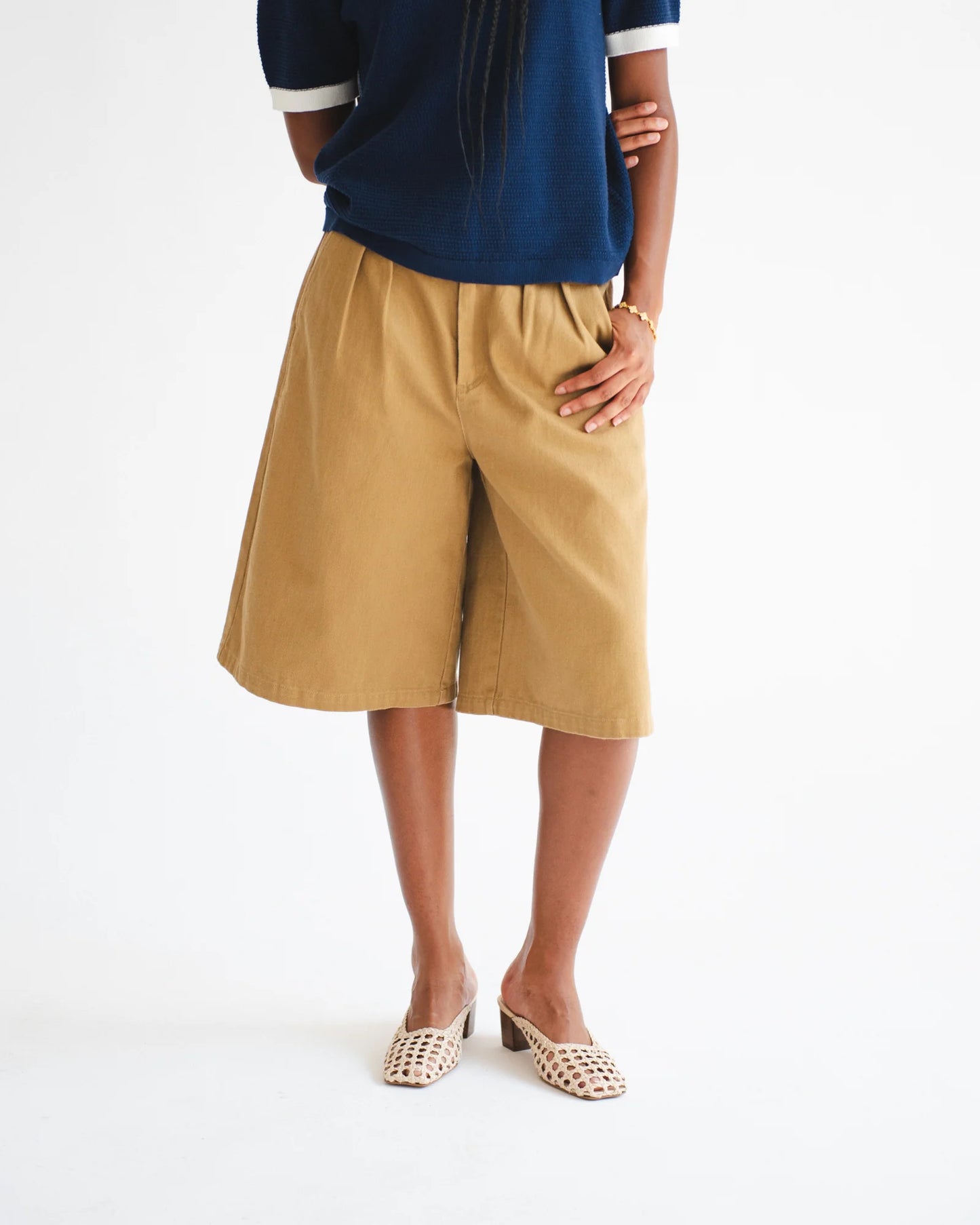 Giant Pleated Shorts - Hazelnut