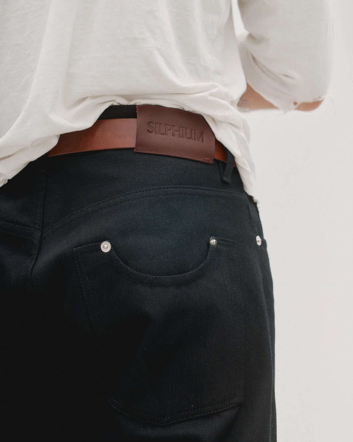 1947 Denim — Black