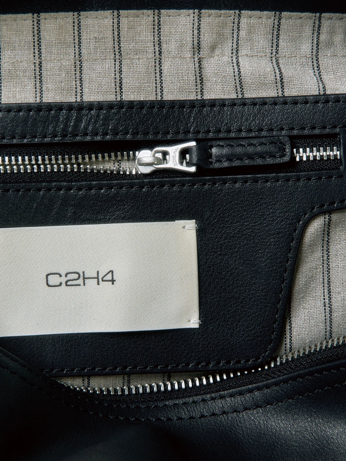 Brentwood Alley Bag Small — Smoked Black