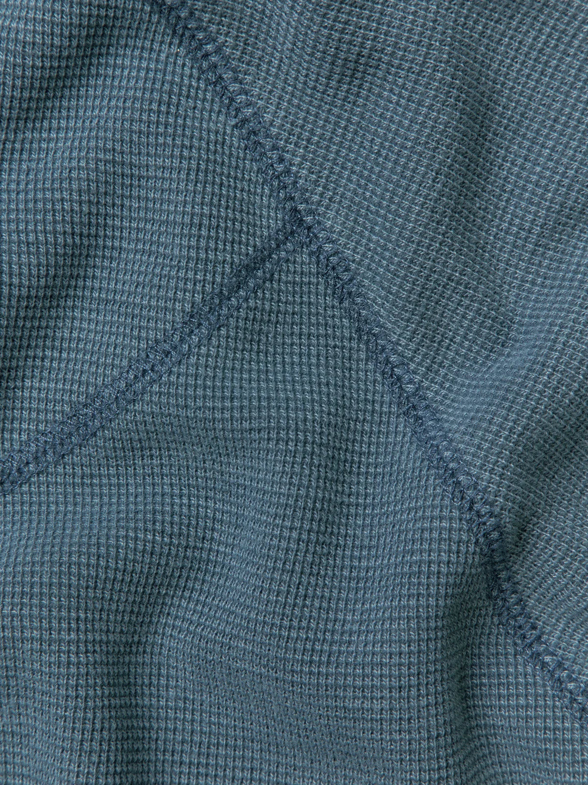 Moccasin Memory Textured Henley — Navy