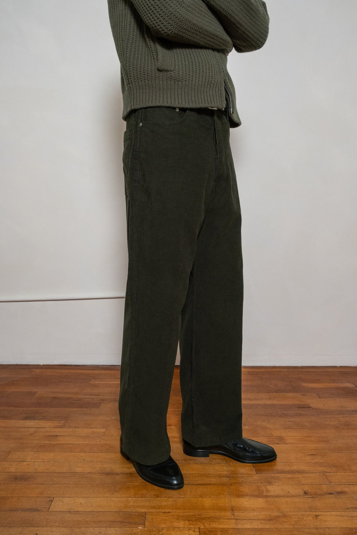The Deckard Corduroy Pant - Olive Green