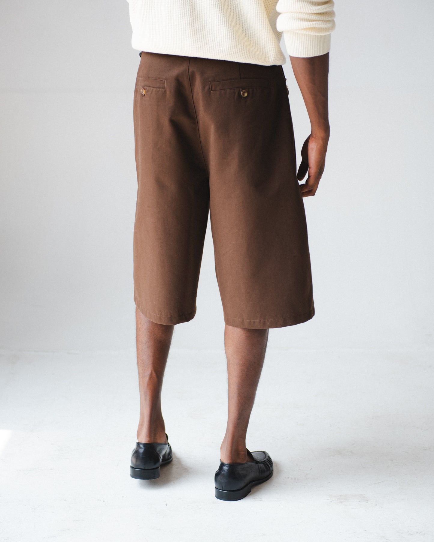 Giant Pleated Shorts - Walnut
