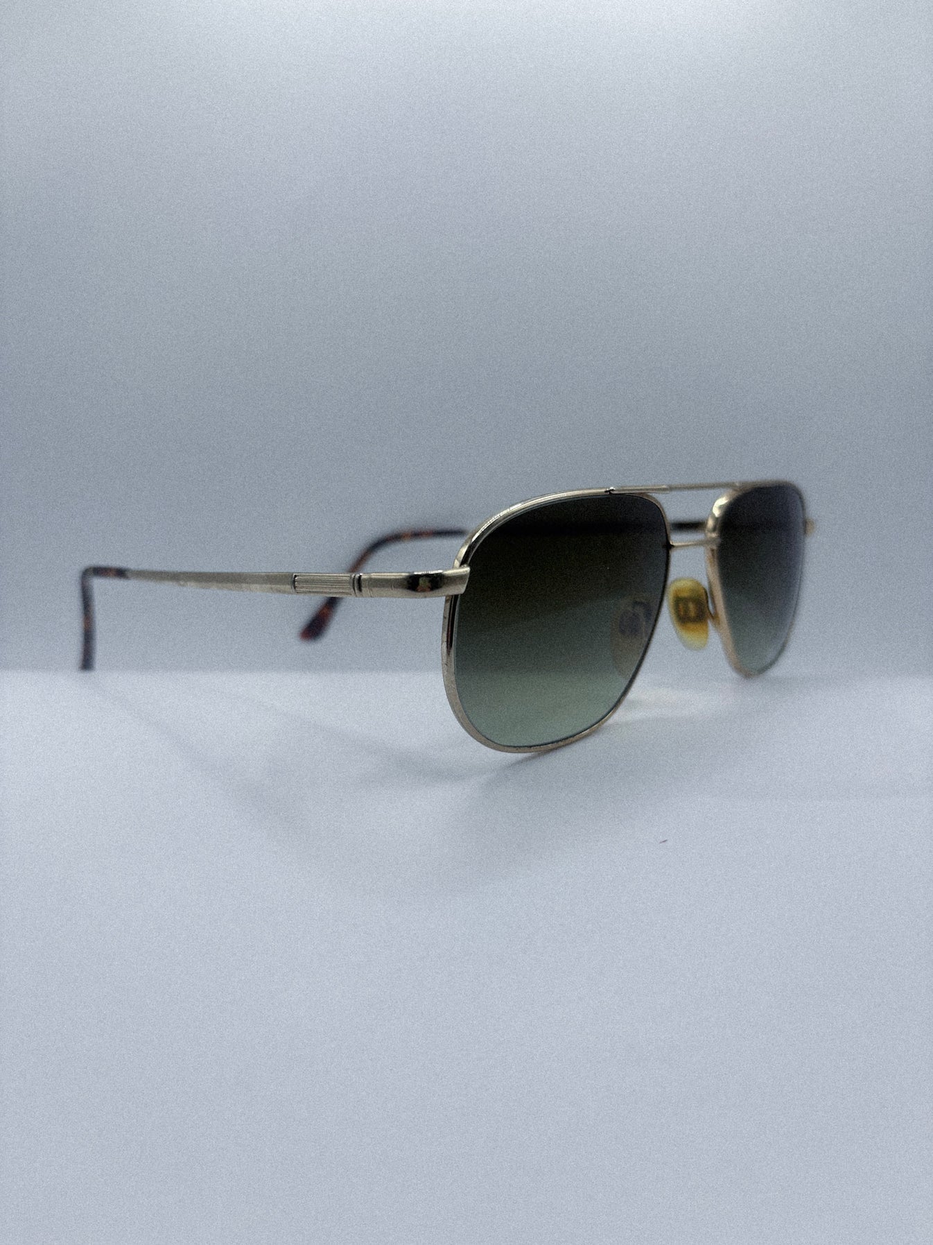 “Green Horizon” 1980s Art Craft Sunglasses