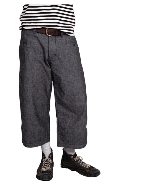 Salt & Pepper Capri
